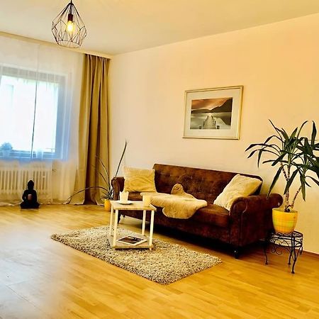 Schone, Gut Ausgestattete Wohnung Fur 1 Bis 4 Personen - Zentral Gelegen Bad Ems Bagian luar foto