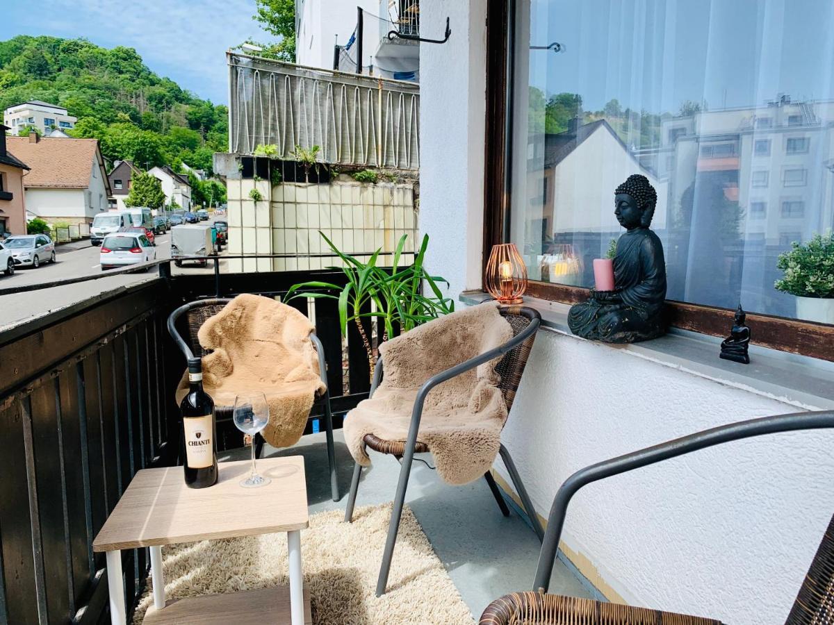 Schone, Gut Ausgestattete Wohnung Fur 1 Bis 4 Personen - Zentral Gelegen Bad Ems Bagian luar foto